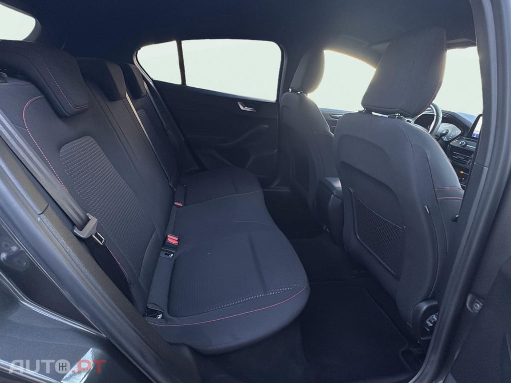 Ford Focus 1.5 TDCi ECOBlue ST-Line