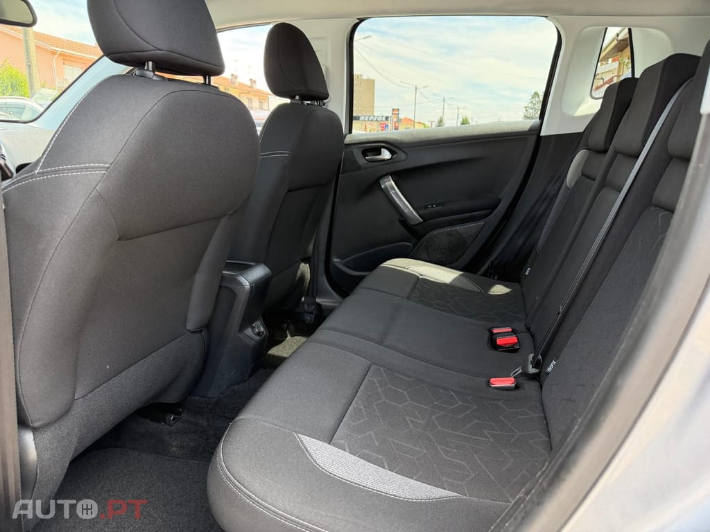 Peugeot 2008 1.6 BlueHDi Allure