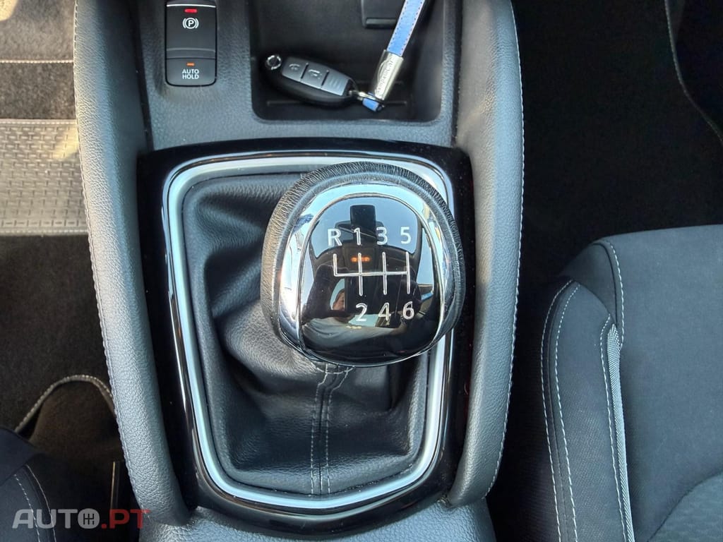 Nissan Qashqai 1.5 dCi N-Connecta 18