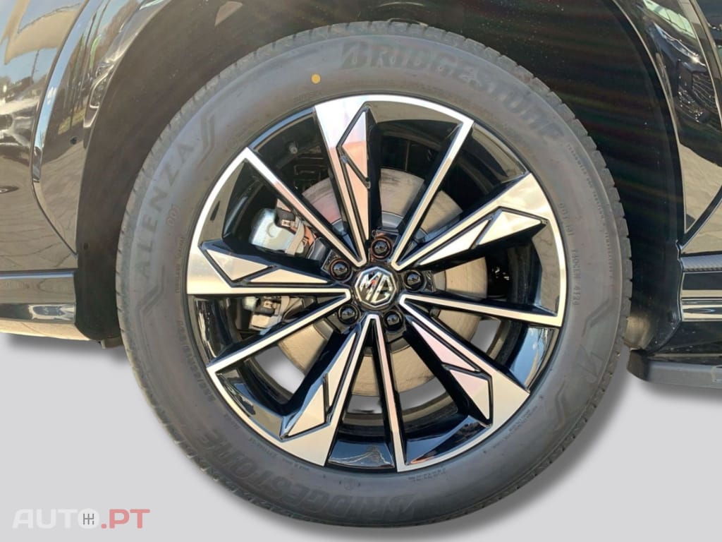 MG EHS PHEV Luxury  