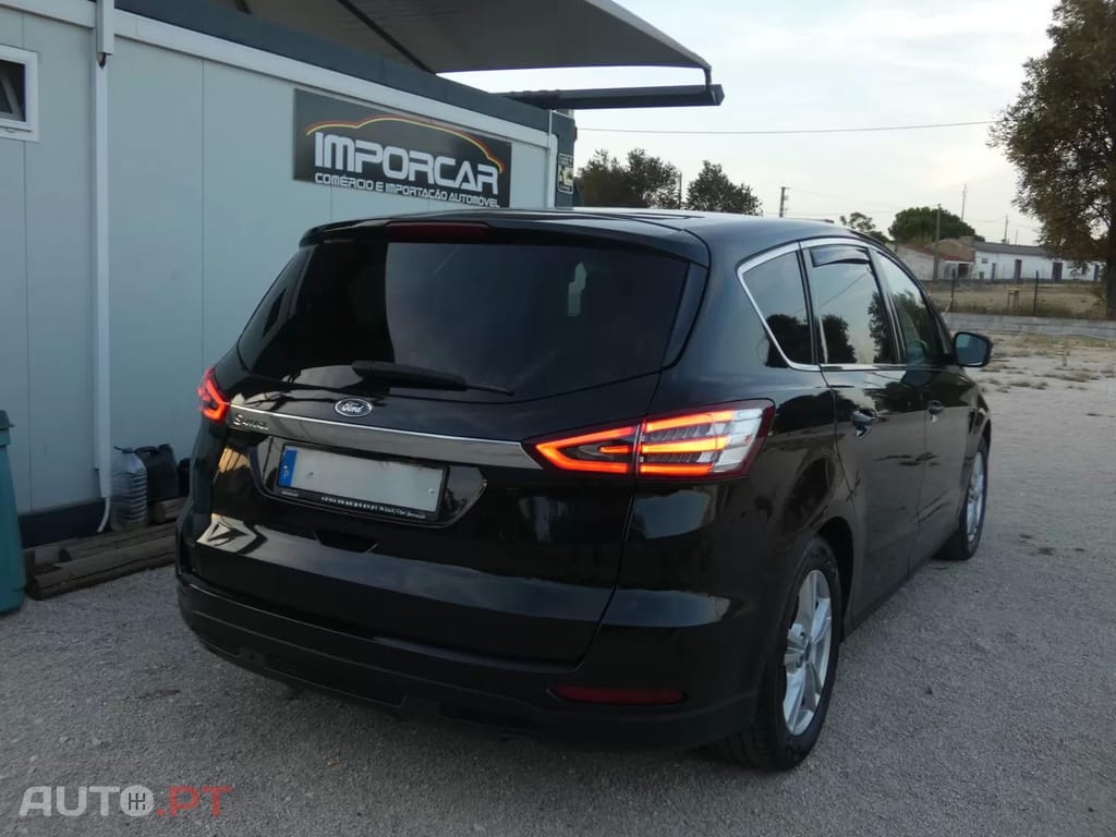 Ford S-Max 2.0 TDCi Titanium