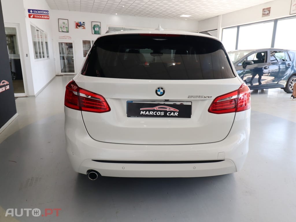 BMW 225 Advantage