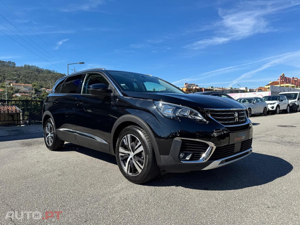 Peugeot 5008 1.5 BlueHDi Allure