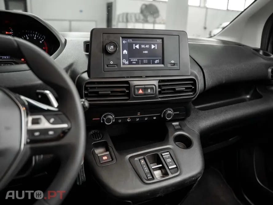 Peugeot Partner PREMIUM STANDARD 1.5 BLUEHDi