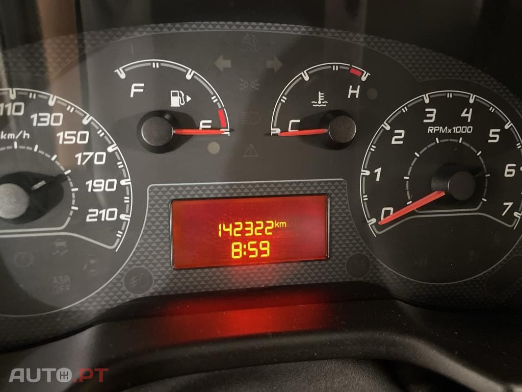 Fiat Fiorino 1.3 M-jet Adventure