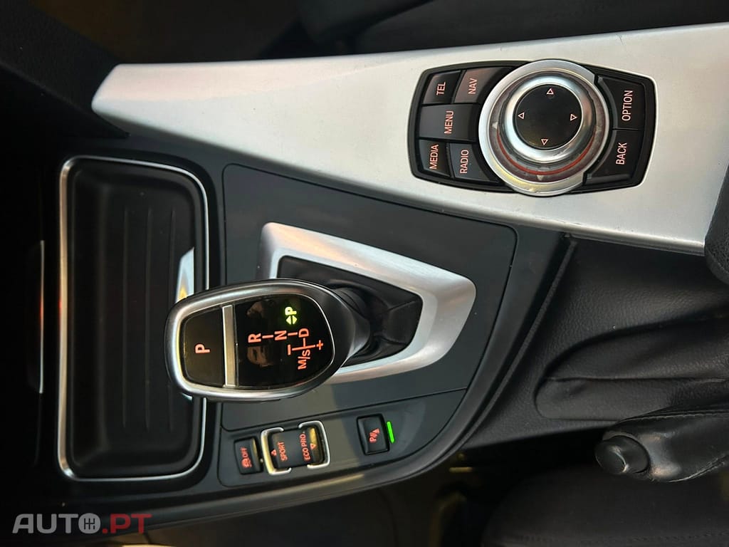 BMW 320 d Line Modern Auto-2013