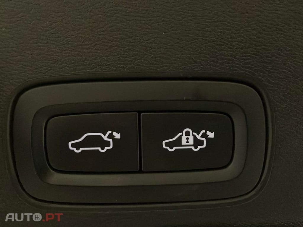 Volvo XC60 2.0 T8 PHEV Inscription AWD