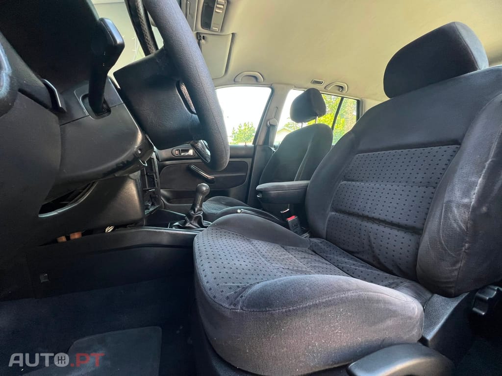 Volkswagen Golf 1.4i Confort