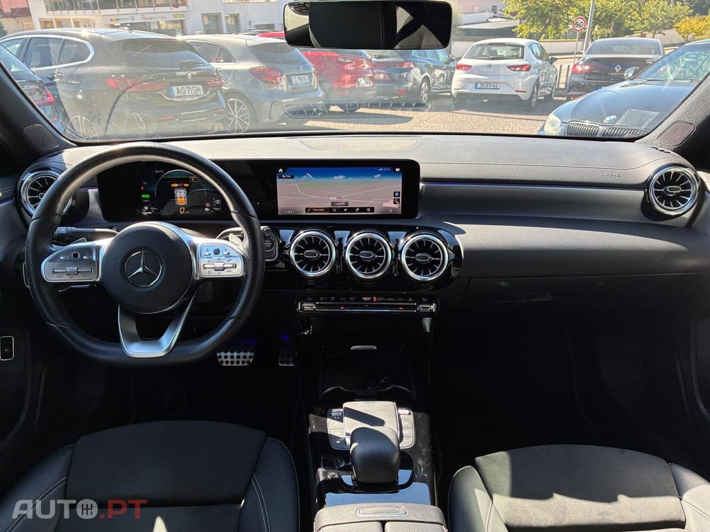 Mercedes-Benz A 250 e AMG Line