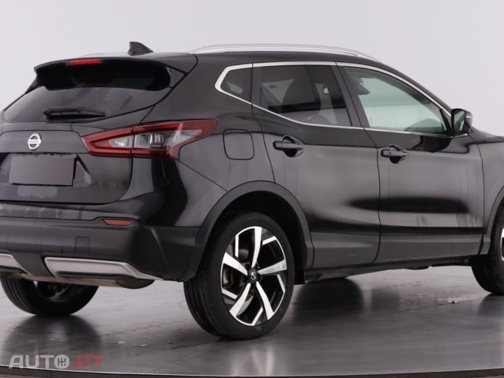 Nissan Qashqai 1.3 DIG-T N-Connecta DCT