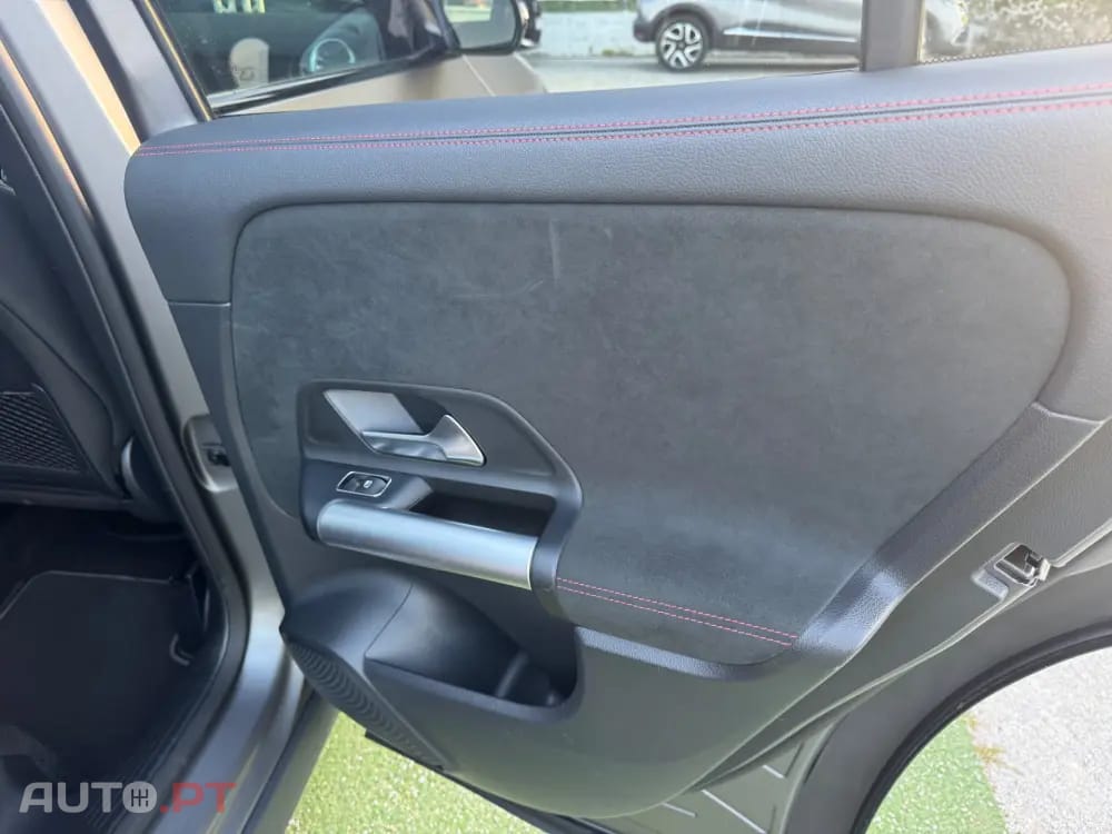 Mercedes-Benz GLA 250 e AMG Line