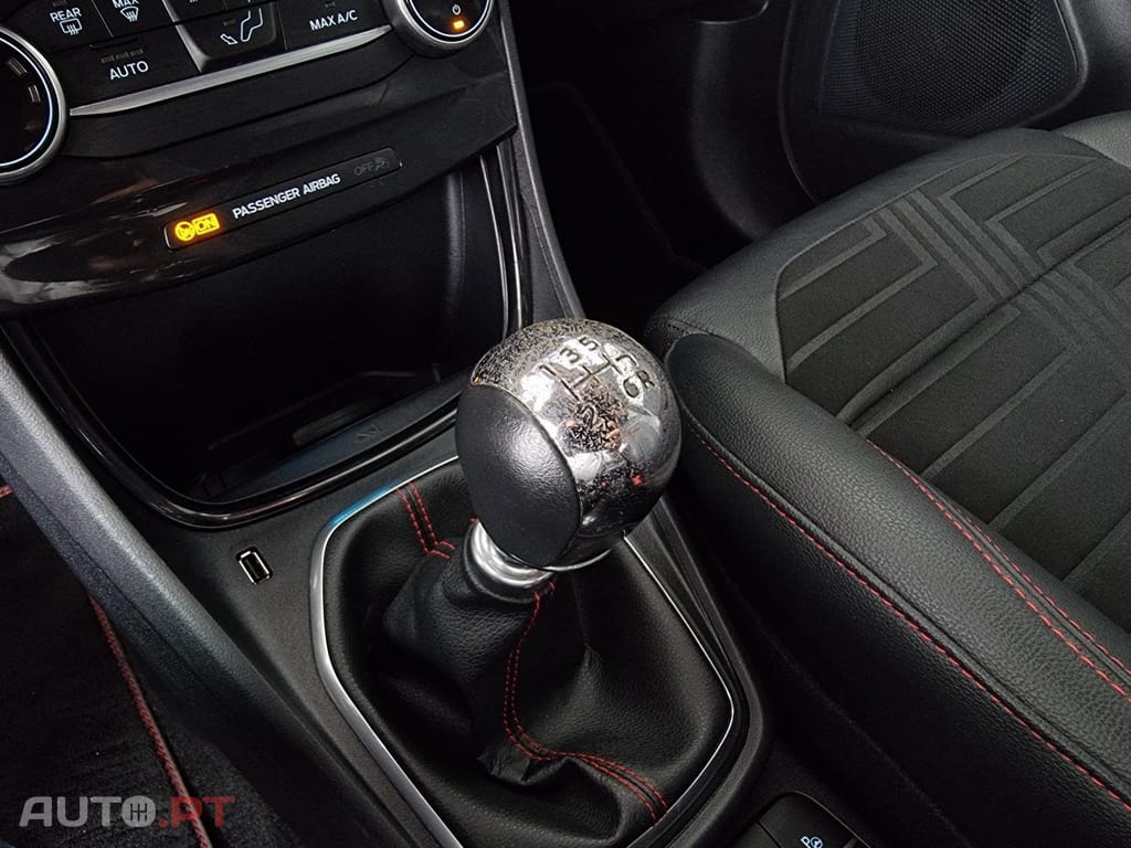 Ford Puma 1.0 EcoBoost MHEV ST-Line X