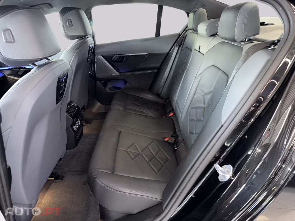 BMW i5 eDrive40 Limousine I.V.A DEDUTIVEL 
