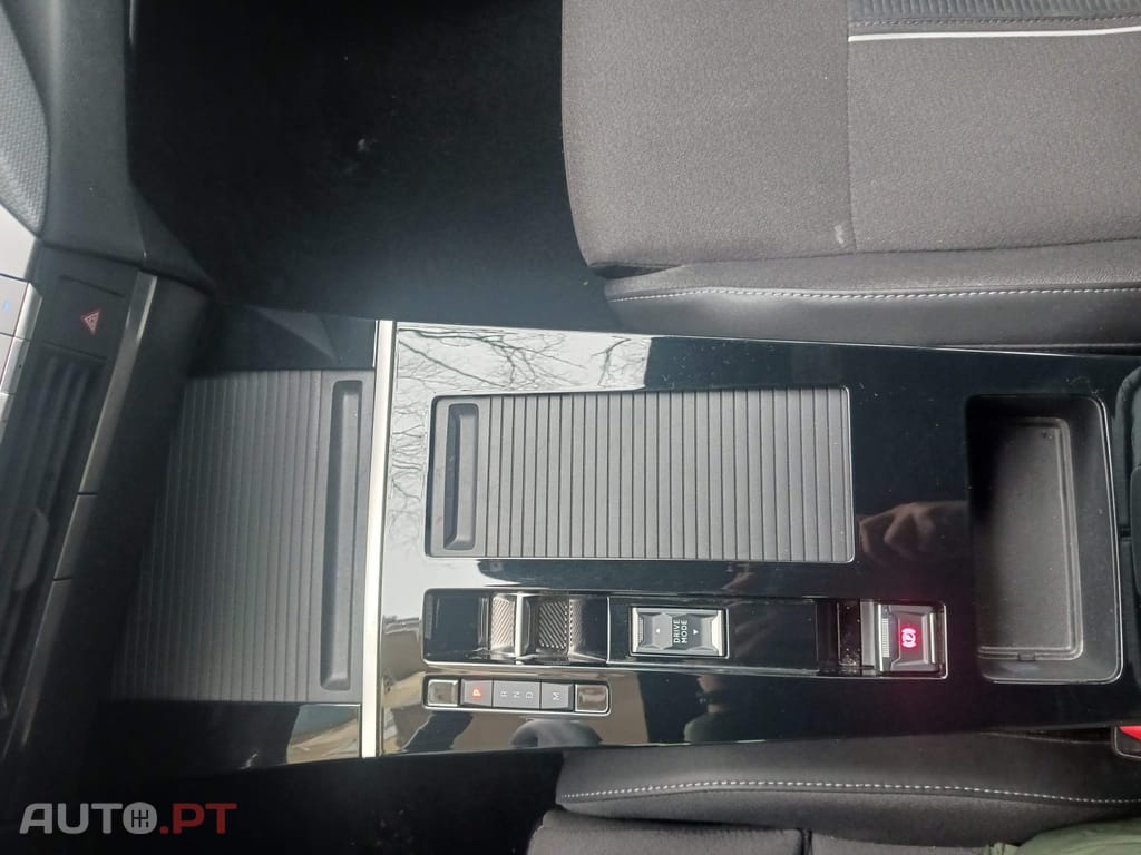 Opel Astra Sports Tourer 1.2 T Hybrid GS eDCT