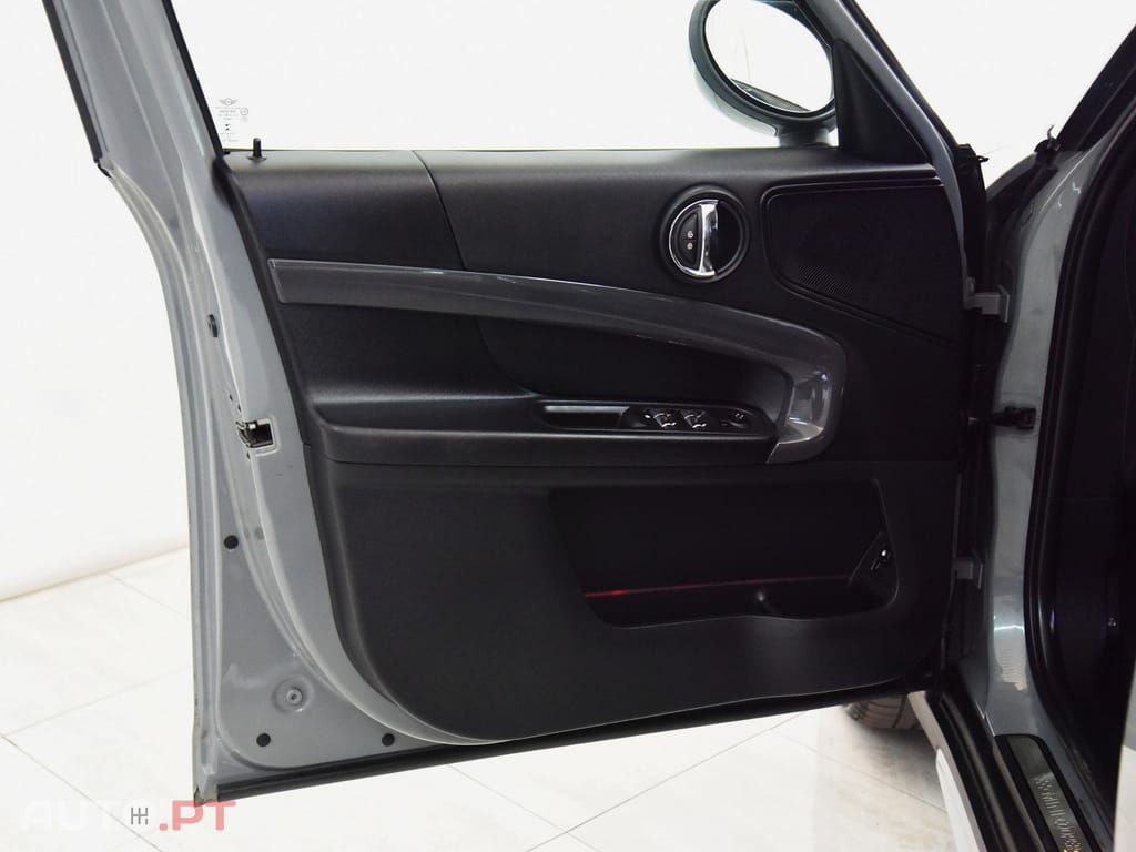 MINI Countryman Cooper SE ALL4 Auto