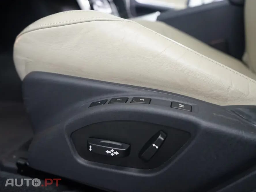 Volvo V60 2.4 D6 Summum AWD Phev
