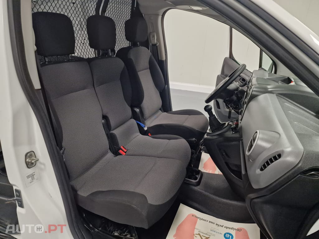 Citroen Berlingo 1.6 BLUEHDI IVA DEDUTIVEL APENAS 15.000KMS