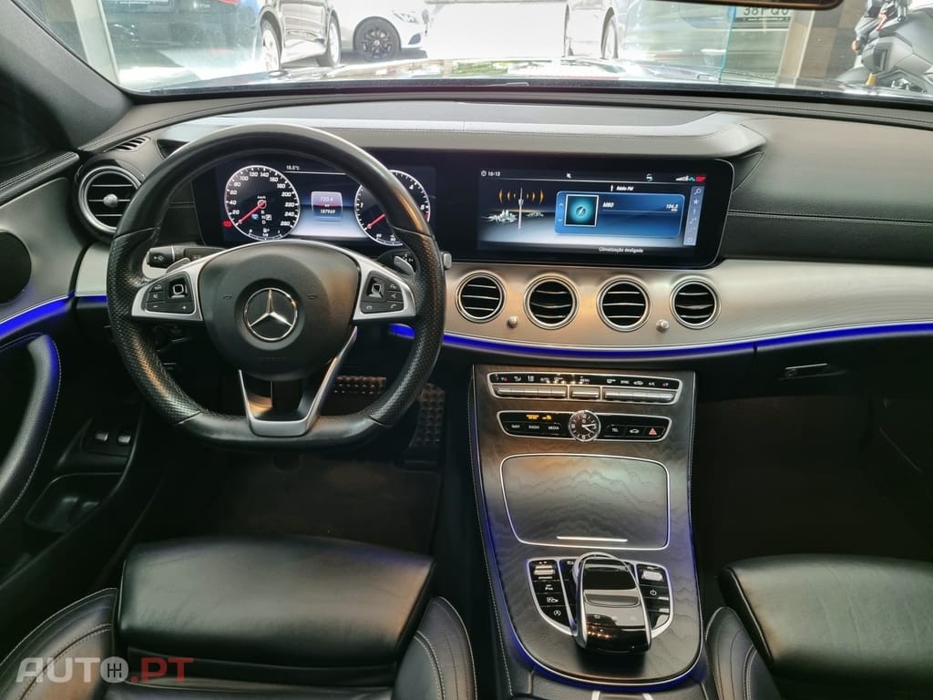 Mercedes-Benz E 220 AMG Line