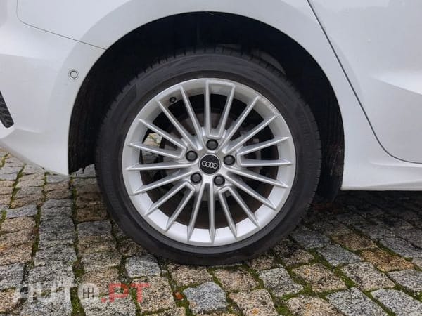 Audi A3 Sportback 40 TFSIe S tronic advanced