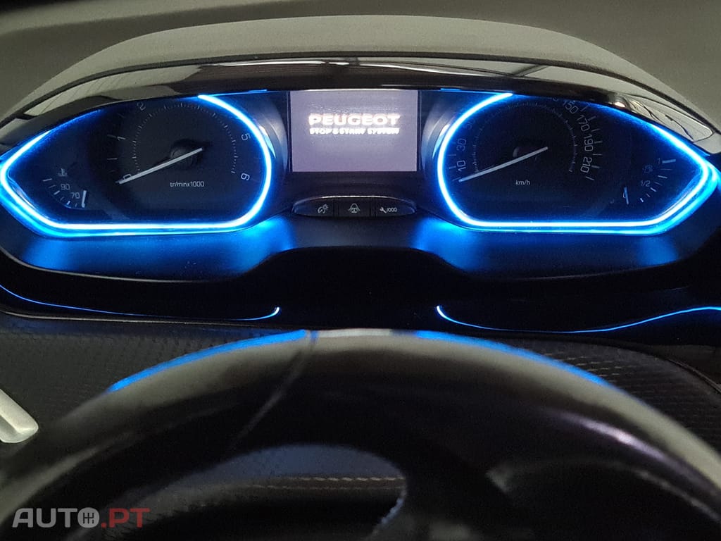 Peugeot 2008 1.6 BlueHDi Allure