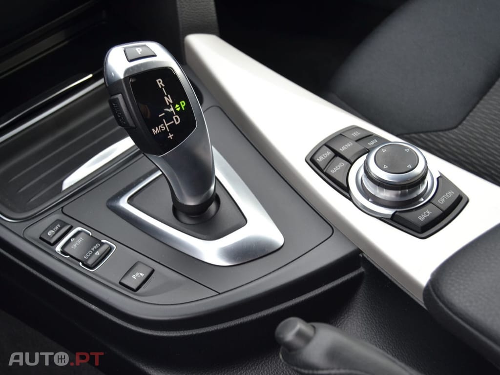 BMW 320 d Touring Auto Line Luxury