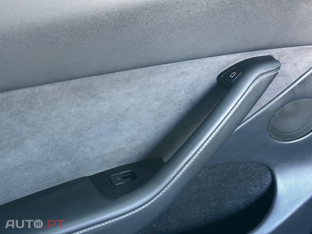 Tesla Model Y Performance Tração Integral
