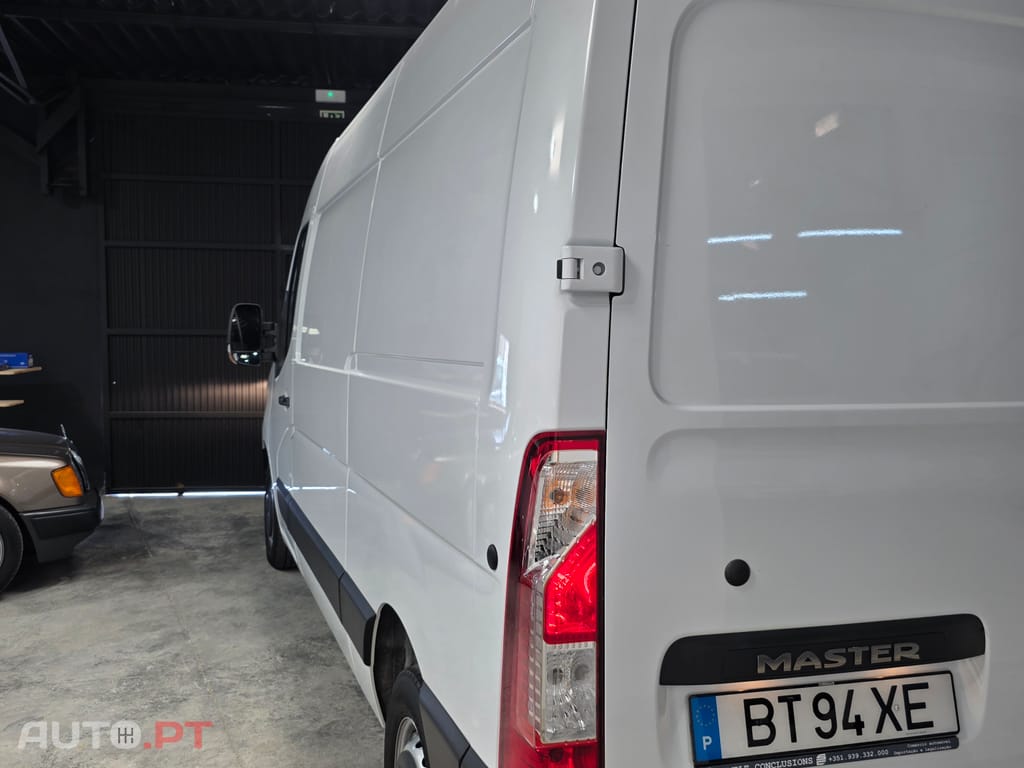 Renault Master L2H2