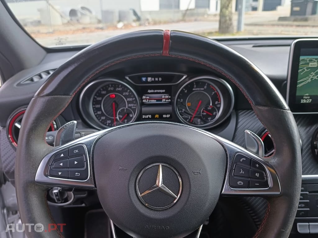 Mercedes-Benz A 45 AMG 381 cv