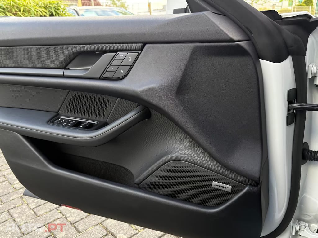 Porsche Taycan CT 4