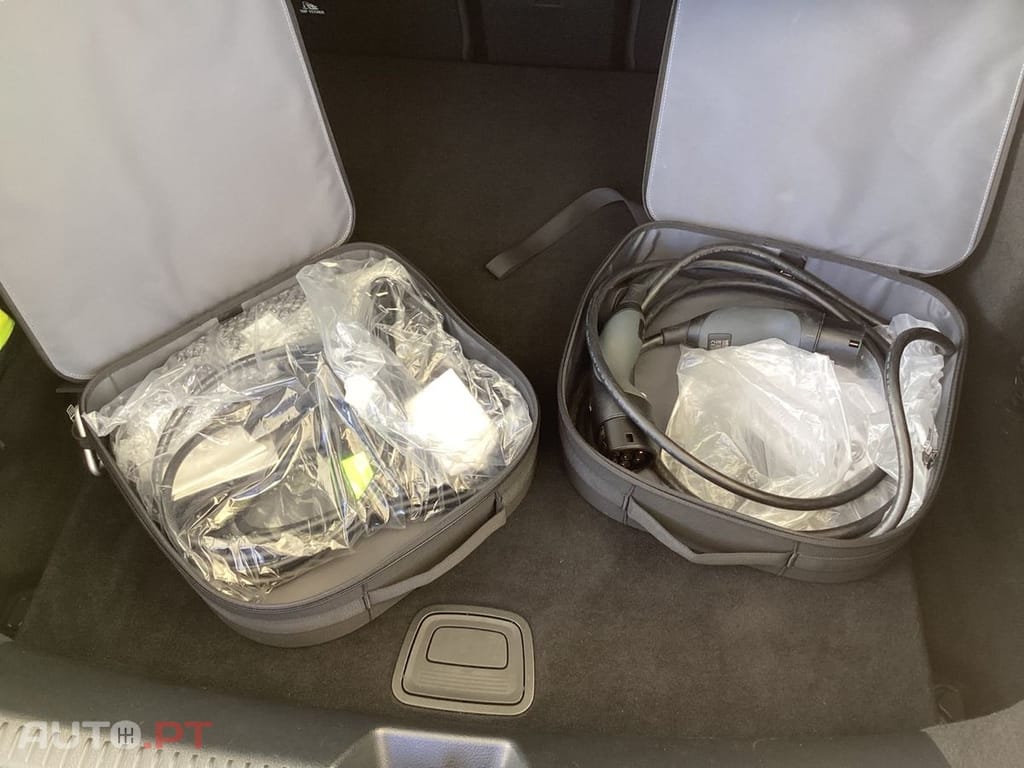 Mercedes-Benz CLA 250 e Shooting Brake AMG Line