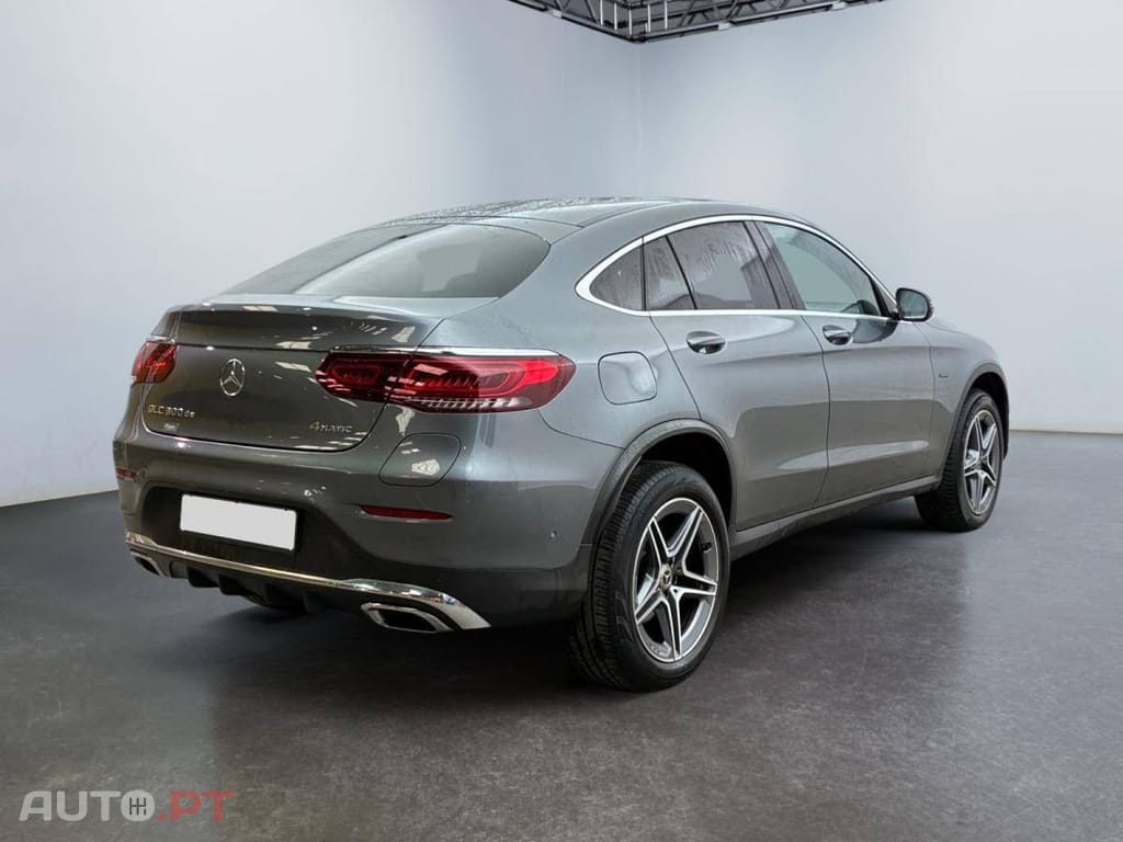 Mercedes-Benz GLC 300 9G-Tronic 4Matric AMG Line