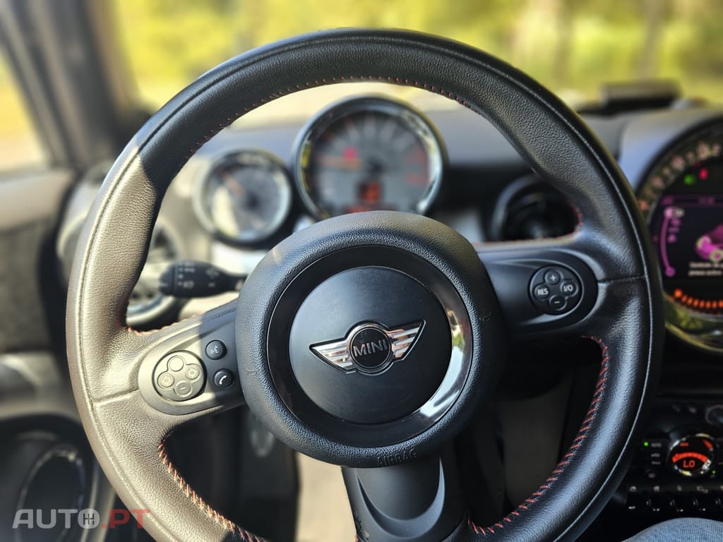 MINI Cabrio John Cooper Works