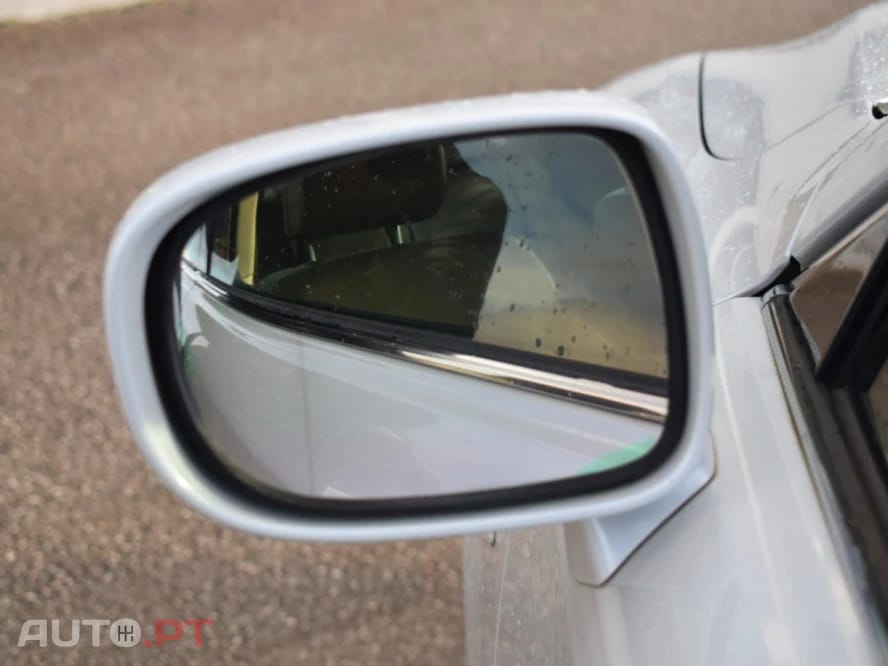 Lexus IS 220