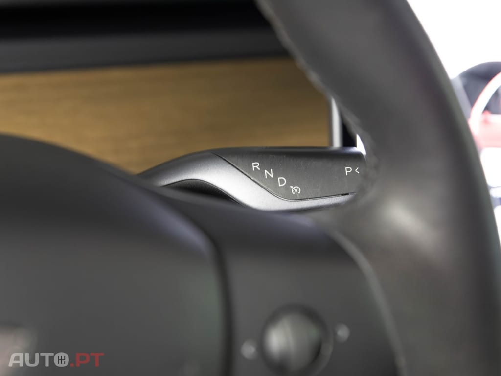 Tesla Model 3 Standard Range Plus RWD