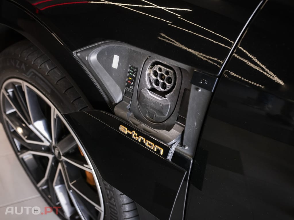 Audi E-Tron 50 quattro S line