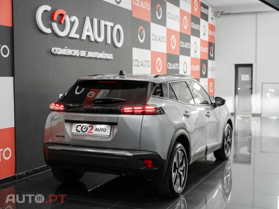 Peugeot 2008 1.2 PureTech Allure Pack