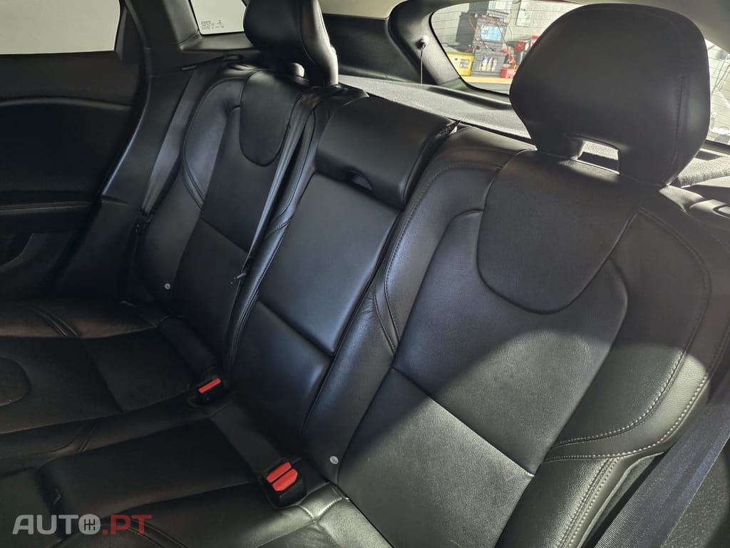 Volvo V40 2.0 D2 Momentum