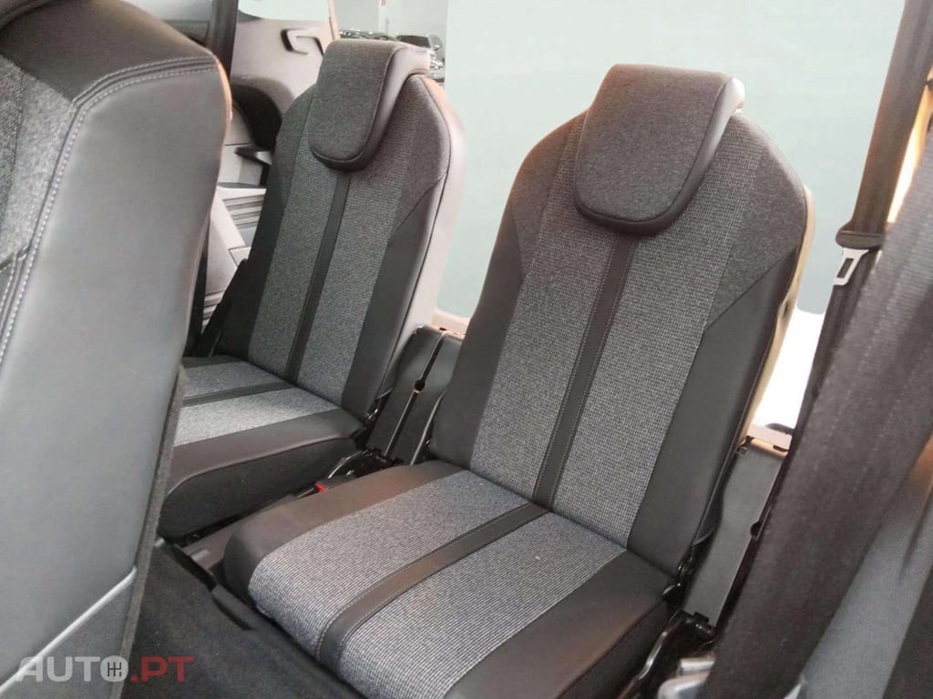 Peugeot 5008 1.5 BlueHDi Allure EAT8