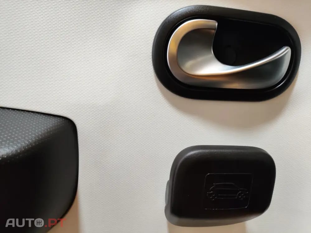 Renault Twingo 1.0 SCe Intens