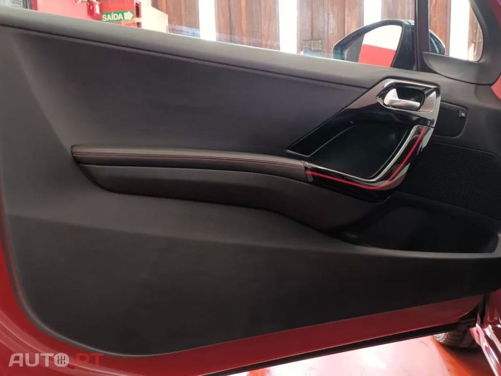 Peugeot 208 1.2 PureTech GT Line