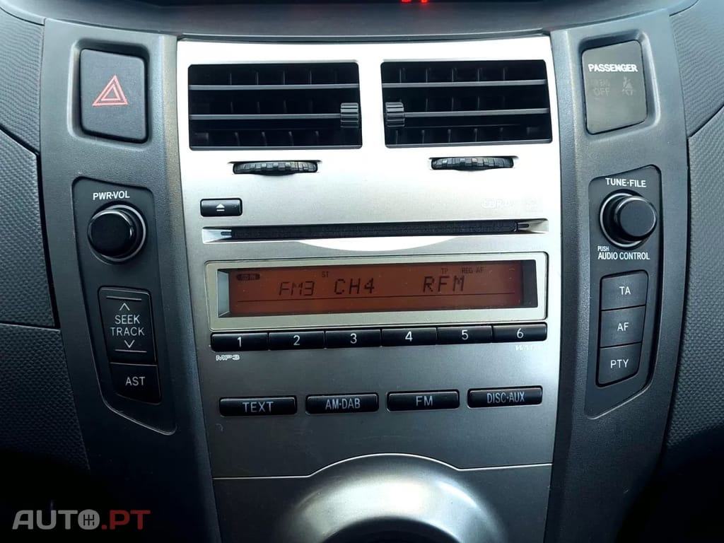 Toyota Yaris 1.0 VVT-i Comfort+AC