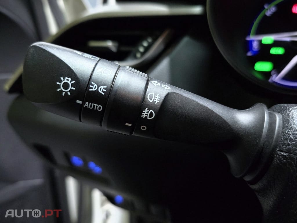 Toyota C-HR 1.8 HSD Lounge