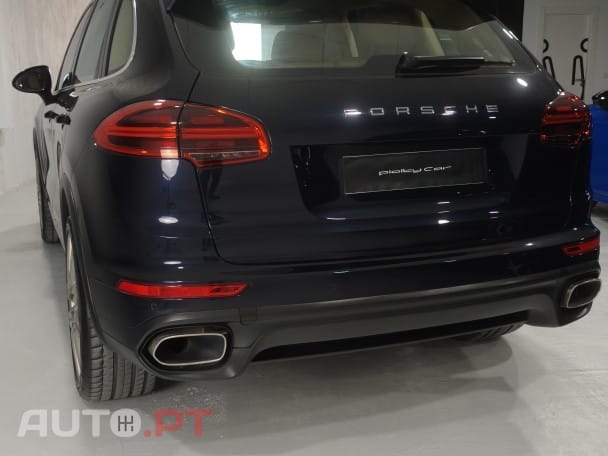 Porsche Cayenne Platinum Edition