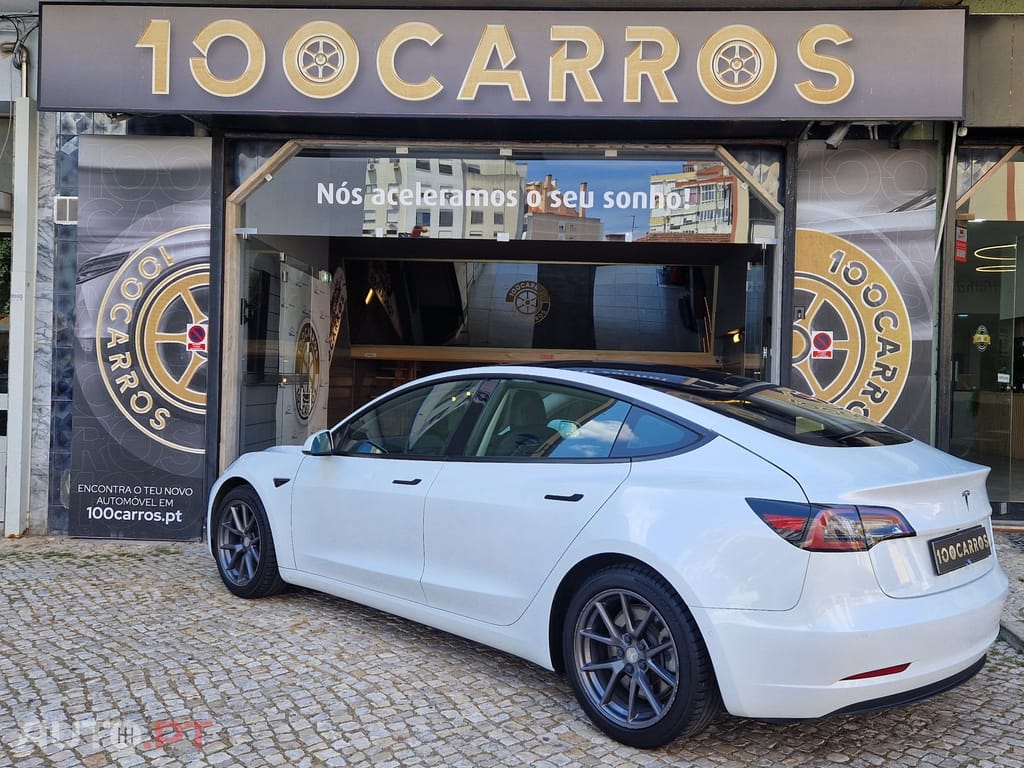 Tesla Model 3 Long-Range Dual Motor AWD