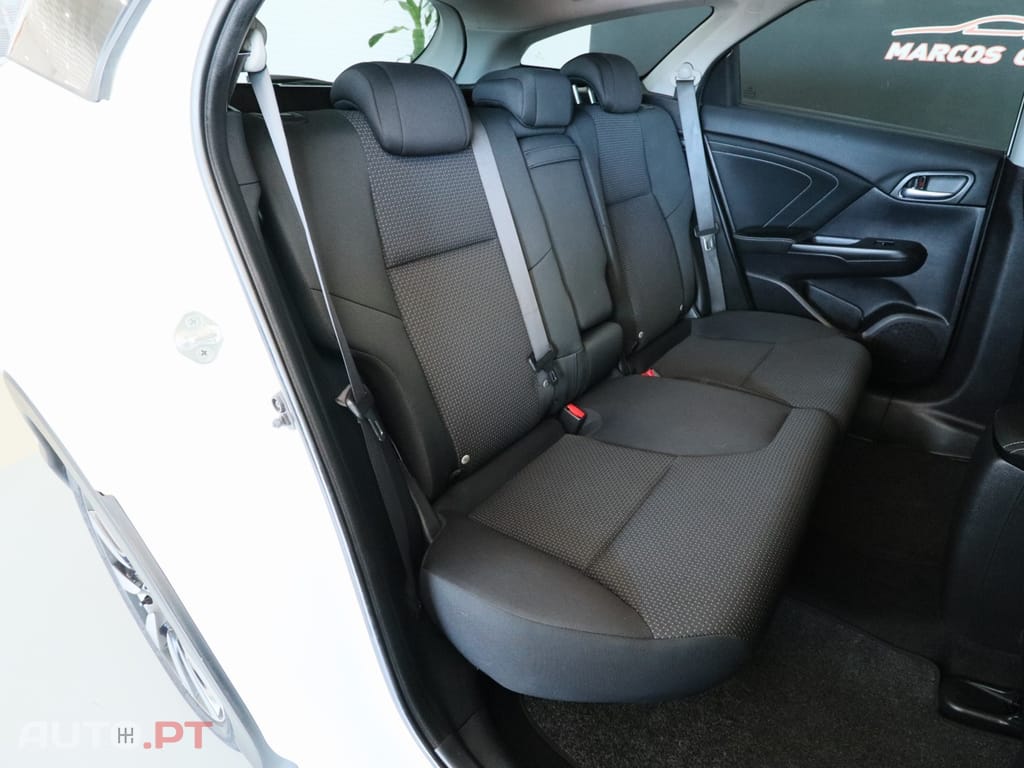 Honda Civic 1.6 i-DTEC Elegance Connect Navi