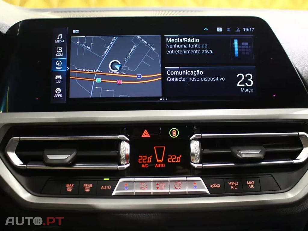 BMW 330 e Line Luxury Auto