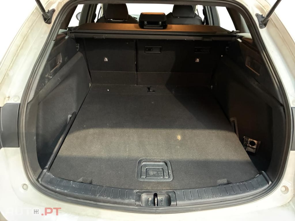 Toyota Corolla TS 1.8 Hybrid Dynamic Business