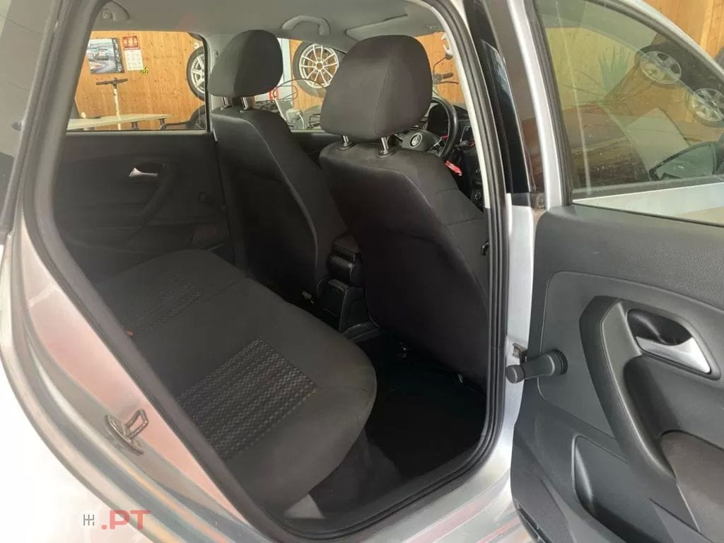 Volkswagen Polo 1.0 Confortline