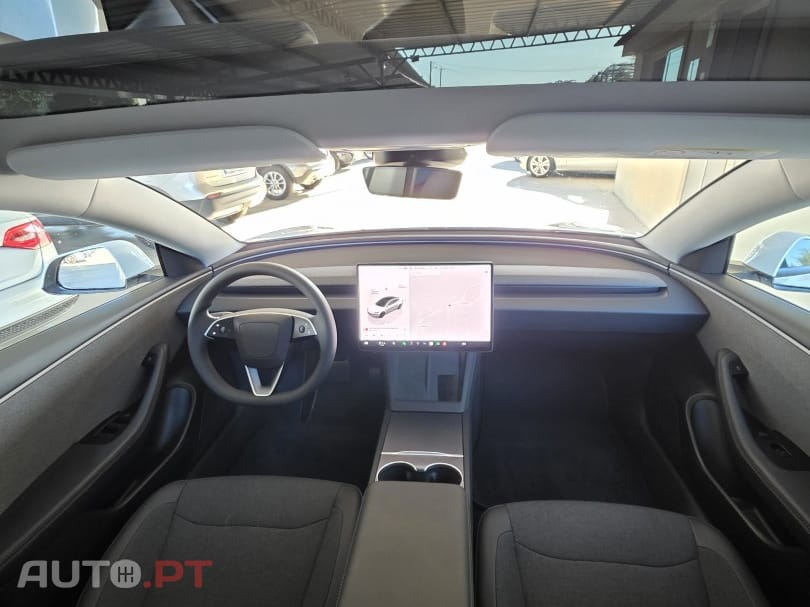 Tesla Model 3 Tração Traseira