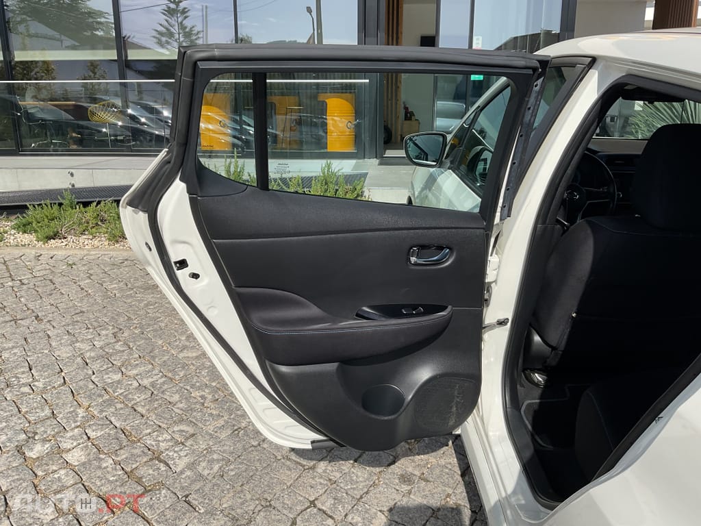 Nissan Leaf Acenta